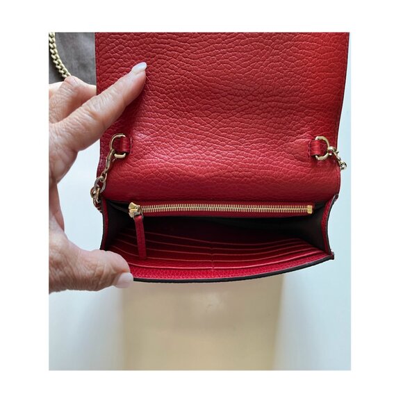 GUCCI LEATHER INTERLOCKING WALLET ON CHAIN (WOC) **Authentic** - Picture 5 of 11